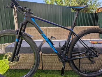Used Merida Big nine Shimano Deore XT Di2 2018 Mountainbike, Black — image 2 of 17