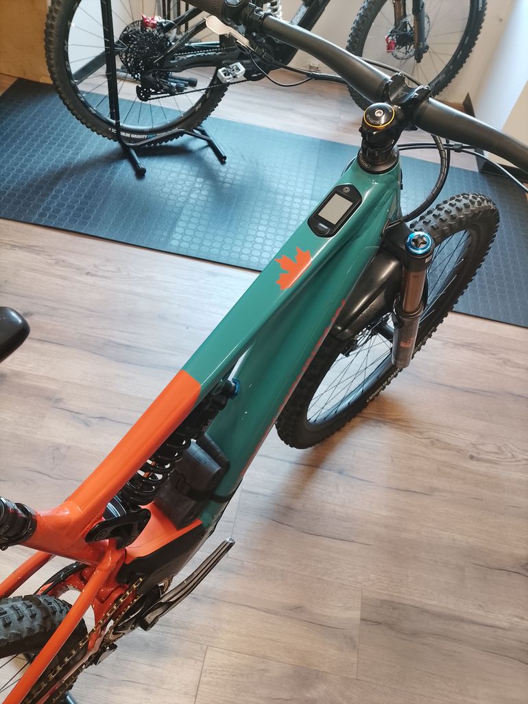 Rocky Mountain Instinct Powerplay 2023 Mountainbike de segunda mano, Naranja — imagen 2 de 7