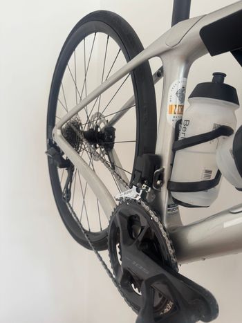 Used Trek Domane SL 6 Gen 4 2025 2025 Road & Gravel, Light Gray — image 2 of 4