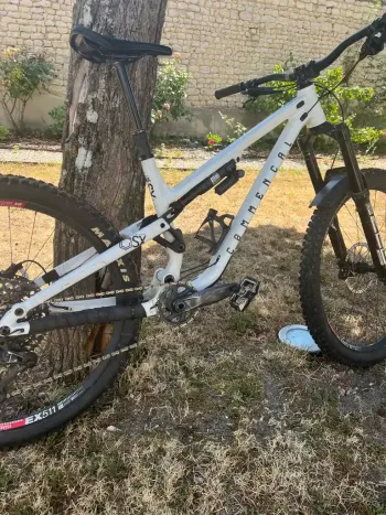 Tweedehands Commencal META SX V4 RACE 2022 2022 Mountainbike — afbeelding 5 van 5