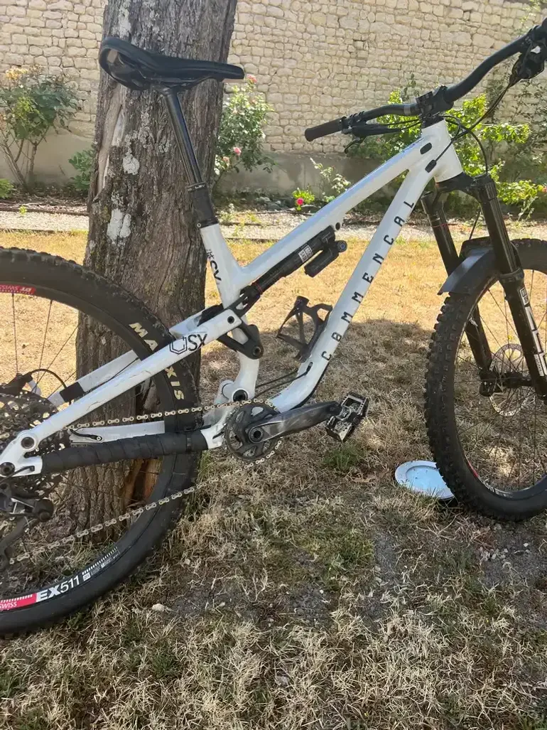 Tweedehands Commencal META SX V4 RACE 2022 2022 Mountainbike — afbeelding 5 van 5