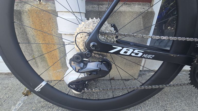 Used Look 785 Huez Ultegra Di2 / R50D 2025 2025 Road & Gravel, Black — image 3 of 8
