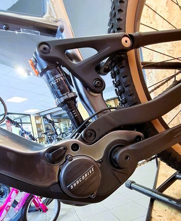 Giant Stance E+ 1 2027 2027 Mountainbike usato, Grigio chiaro — immagine 6 di 12