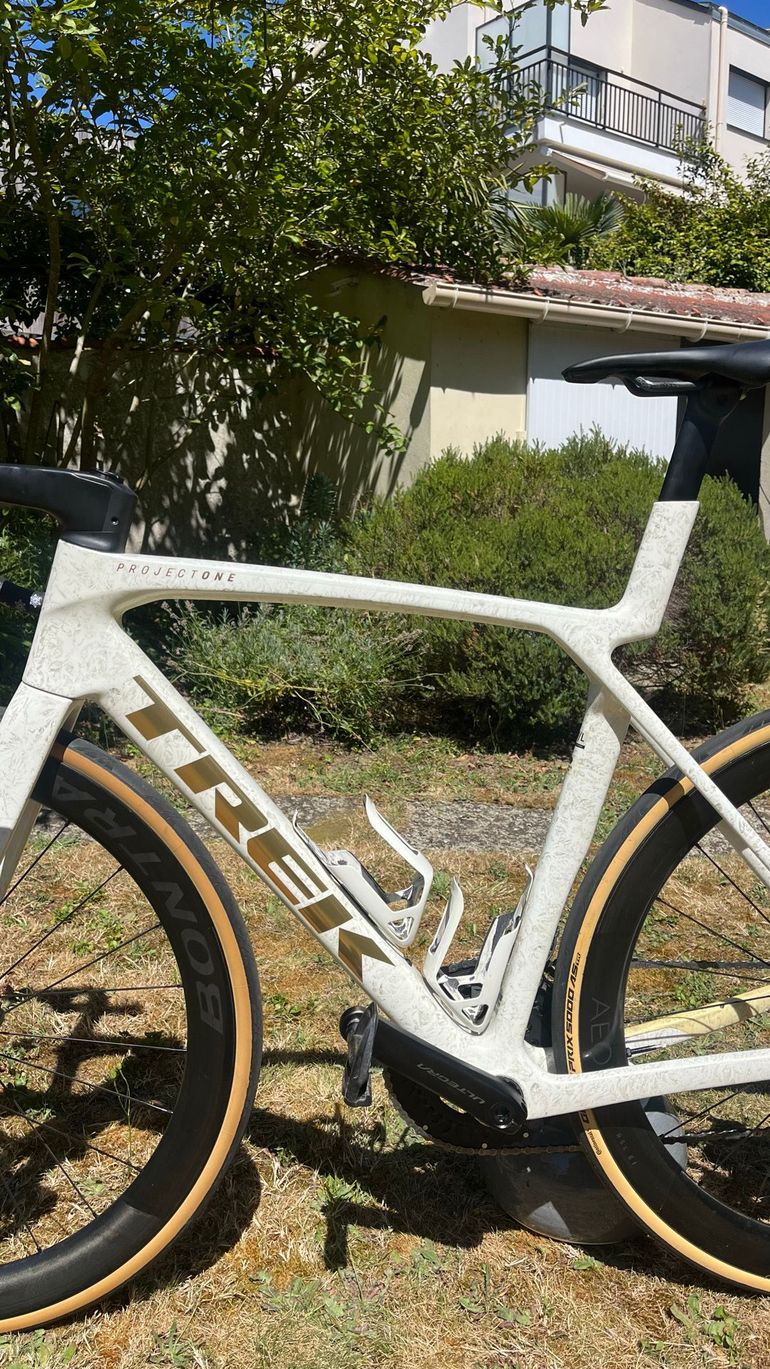 Używany Trek Madone SLR 9 Gen 8 2025 2025 Road & Gravel — zdjęcie 8 z 22