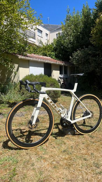 Używany Trek Madone SLR 9 Gen 8 2025 2025 Road & Gravel — zdjęcie 13 z 22