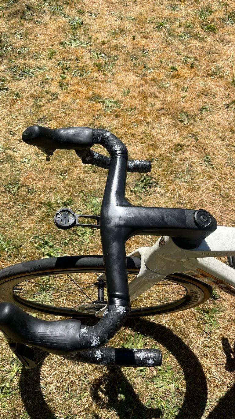 Używany Trek Madone SLR 9 Gen 8 2025 2025 Road & Gravel — zdjęcie 11 z 22