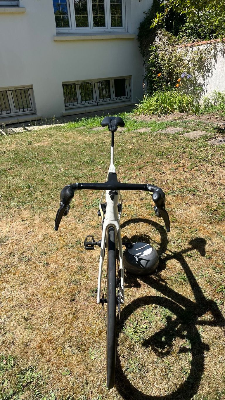 Używany Trek Madone SLR 9 Gen 8 2025 2025 Road & Gravel — zdjęcie 15 z 22
