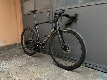 Used Cervélo R5 Dura-Ace Di2 2026 2026 Road & Gravel, Black — image 9 of 12