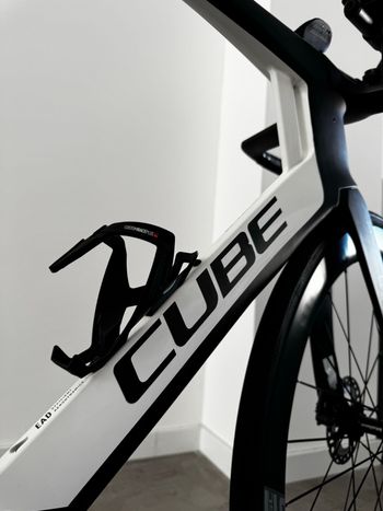 Gebrauchtes CUBE AERIUM C:68 TT SL LOW 2021 2021 Road & Gravel, Schwarz — Bild 4 von 17