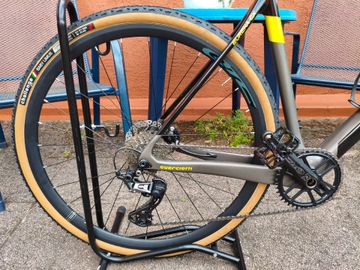 Used Guerciotti Eureka Shimano GRX 2022 Road & Gravel, Light Gray — image 3 of 8