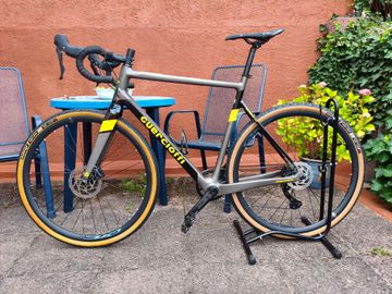 Used Guerciotti Eureka Shimano GRX 2022 Road & Gravel, Light Gray — image 2 of 8