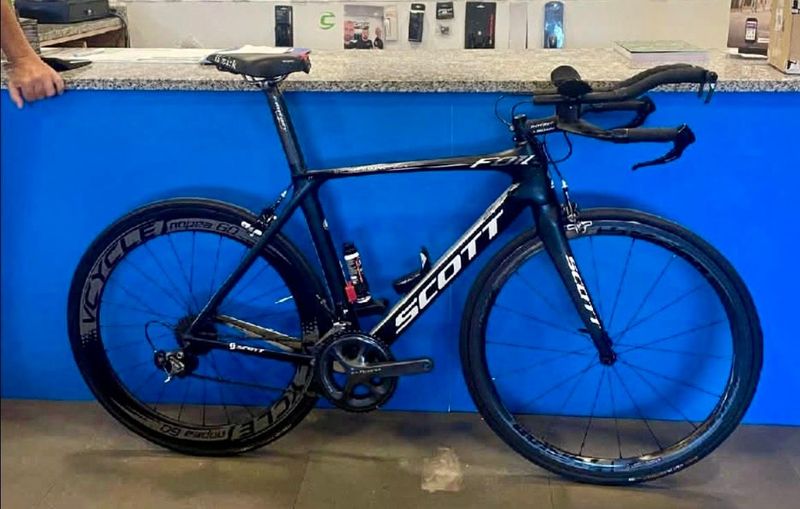 Używany Scott Foil 20 Chrono 2015 2015 Road & Gravel