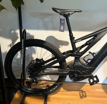 Tweedehands Specialized Turbo Levo Alloy 2024 2024 Mountainbike — afbeelding 2 van 5