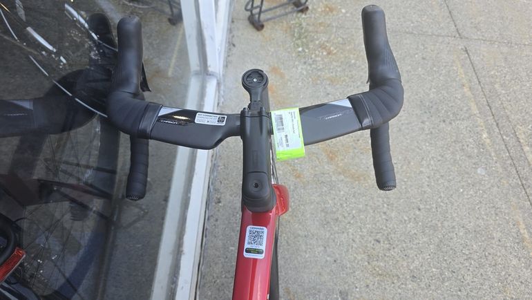 Used Cannondale SuperSix Evo 2 2024 2024 Road & Gravel, Red — image 5 of 10