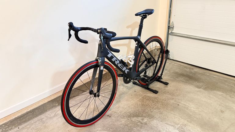 Used Trek Madone 9.0 2018 2018 Road & Gravel, Black — image 4 of 9