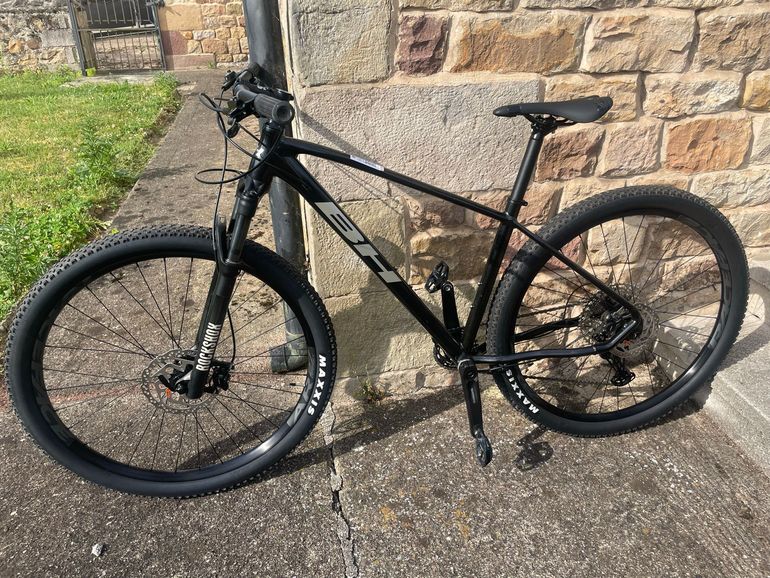 Gebrauchtes BH Expert Shimano Deore XT 2026 Mountainbike, Schwarz — Bild 2 von 5
