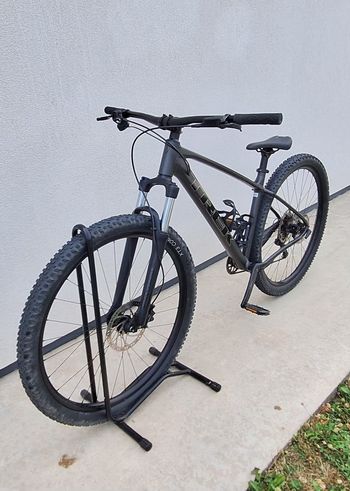 Trek Marlin Shimano Deore 2024 Mountainbike d'occasion — image 2 sur 6