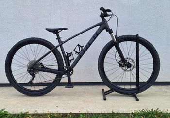 Trek Marlin Shimano Deore 2024 Mountainbike d'occasion — image 5 sur 6