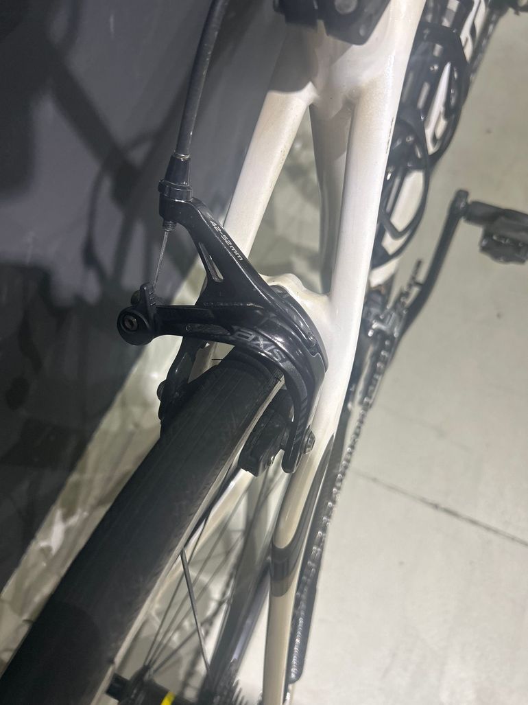 Used Specialized Roubaix SL4 Elite 105 2014 2014 Road & Gravel, White — image 13 of 13
