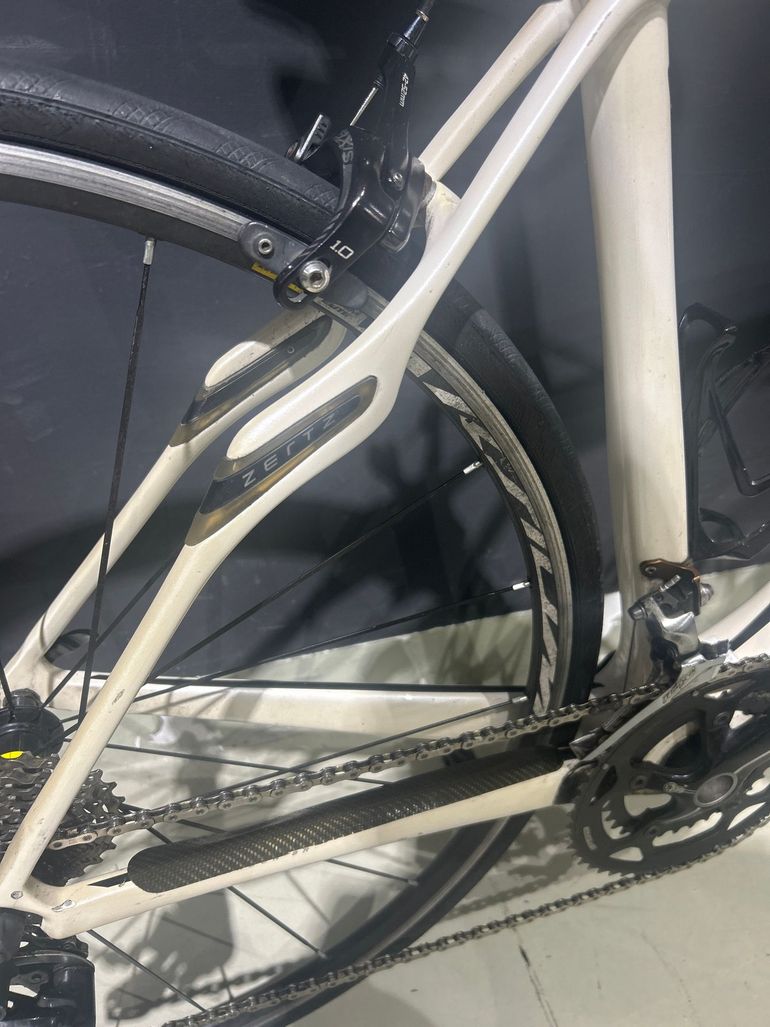 Used Specialized Roubaix SL4 Elite 105 2014 2014 Road & Gravel, White — image 4 of 13