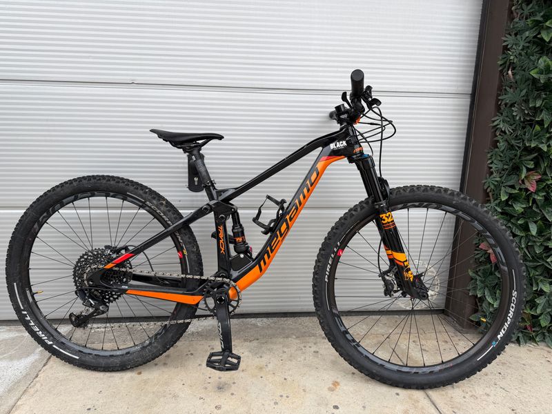 Used Megamo TRACK 07 2021 2021 Mountainbike, Black, 29 — image 1 of 7