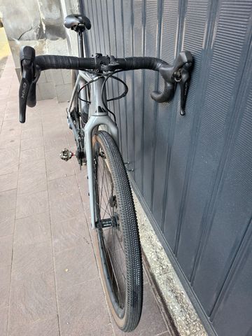 Używany Canyon Grizl Shimano GRX 2023 Road & Gravel — zdjęcie 23 z 29