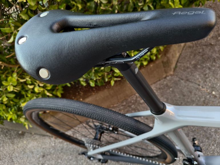 Canyon Grizl Shimano GRX 2023 Road & Gravel usato, Grigio chiaro — immagine 22 di 29