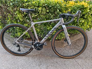 Używany Canyon Grizl Shimano GRX 2023 Road & Gravel — zdjęcie 4 z 29