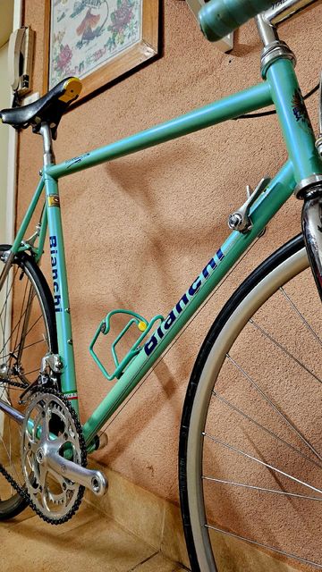 Used Bianchi Custom Campagnolo Record 1990 Road & Gravel, Blue — image 14 of 16