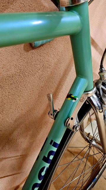 Used Bianchi Custom Campagnolo Record 1990 Road & Gravel, Blue — image 10 of 16