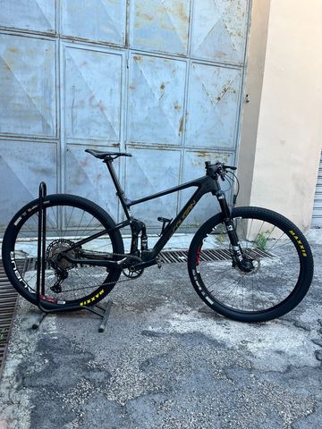 Tweedehands Lee Cougan Crossfire 428 Full XT 2023 2023 Mountainbike — afbeelding 1 van 8
