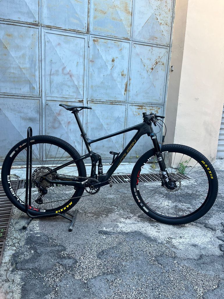 Used Lee Cougan Crossfire 428 Full XT 2023 2023 Mountainbike, Black, 29 — image 1 of 8