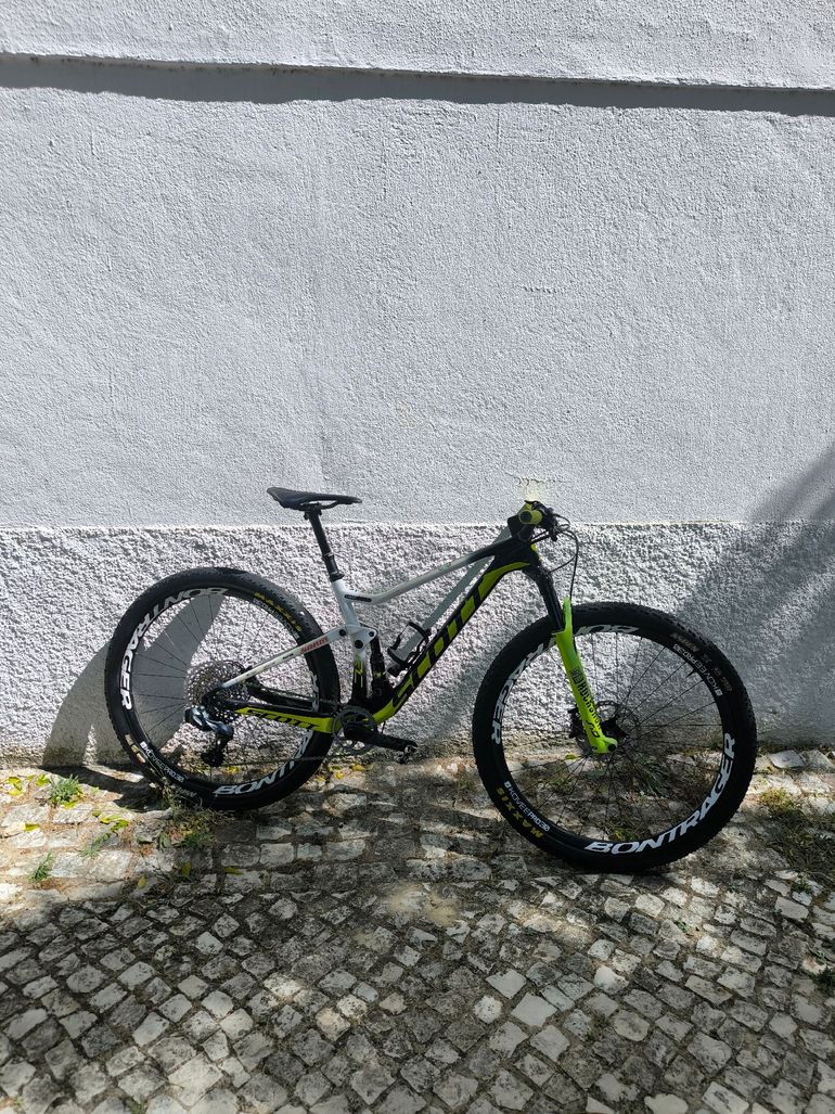 Używany Scott Spark RC 900 World Cup 2019 2019 Mountainbike — zdjęcie 1 z 7