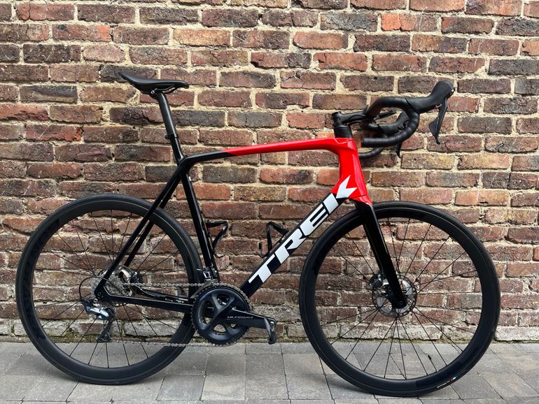 Used Trek Émonda SL 6 Disc Pro 2022 2022 Road & Gravel, Red — image 1 of 9