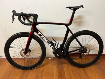 Używany Trek Madone SLR 7 Gen 8 2026 2026 Road & Gravel — zdjęcie 2 z 7