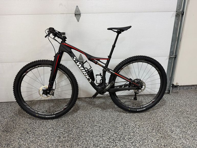 Used Specialized S-Works Epic FSR Di2 2017 2017 Mountainbike, Black, 29 — image 2 of 15