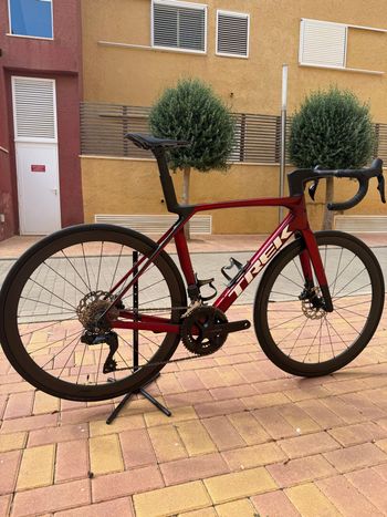 Gebrauchtes Trek Madone SL 6 Gen 8 2025 2025 Road & Gravel, Rot — Bild 6 von 11