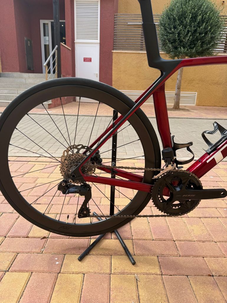 Gebrauchtes Trek Madone SL 6 Gen 8 2025 2025 Road & Gravel, Rot — Bild 8 von 11