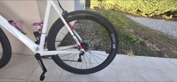 Used Orbea Avant M30 2015 2015 Road & Gravel, White — image 3 of 3