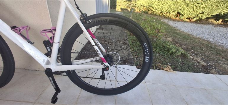 Used Orbea Avant M30 2015 2015 Road & Gravel, White — image 3 of 3