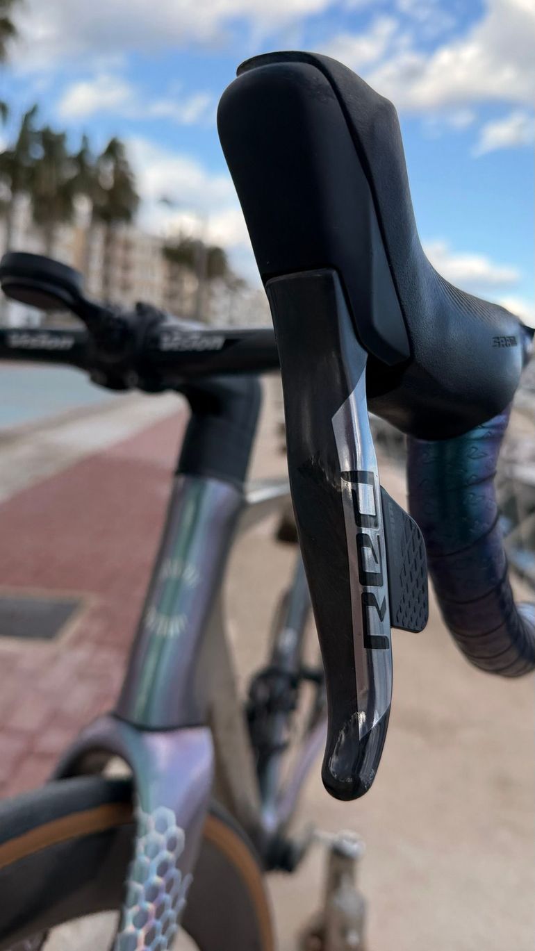 Used Cannondale SuperSix EVO 1 2023 2023 Road & Gravel, Light Gray — image 9 of 16