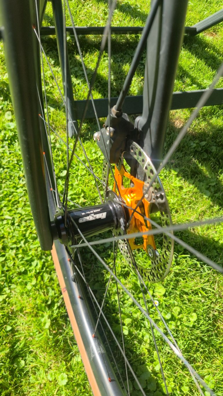 Używany Giant Revolt SRAM Apex 2024 Road & Gravel — zdjęcie 4 z 8