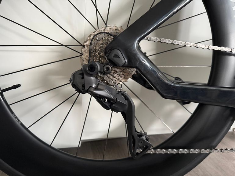Used Canyon Speedmax CF 8 Di2 2026 2026 Road & Gravel, Black — image 8 of 10