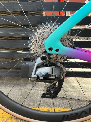 Specialized Tarmac SL7 Expert 2024 2024 Road & Gravel d'occasion — image 5 sur 8