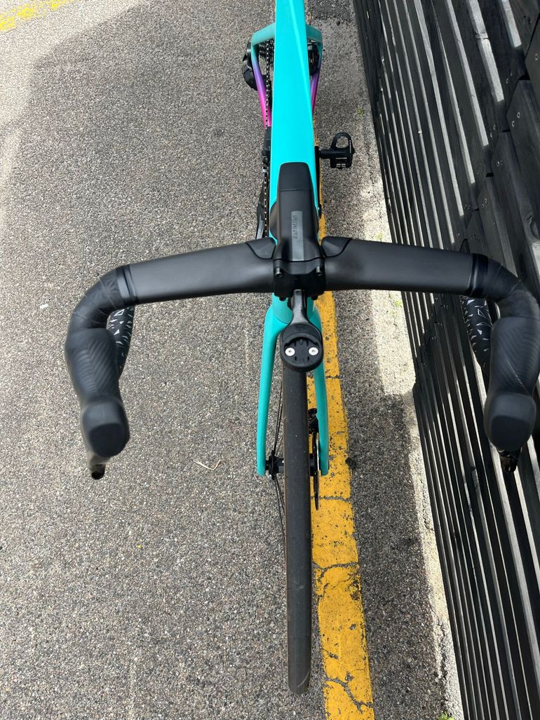 Specialized Tarmac SL7 Expert 2024 2024 Road & Gravel d'occasion — image 6 sur 8