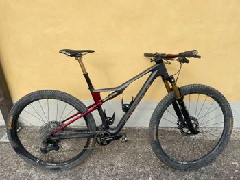Used Orbea OIZ M-TEAM FACTORY 2025 2025 MTB