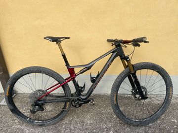Brugt Orbea OIZ M-TEAM FACTORY 2025 2025 MTB