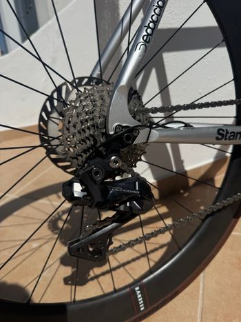 Standert, Kreissäge RS Silver Dagger Shimano Ultegra Di2 11s 2022 2022 Road & Gravel de segunda mano, Gris claro — imagen 3 de 9