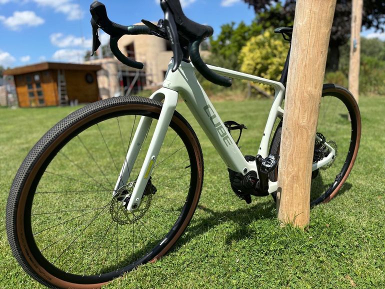 Używany CUBE NUROAD HYBRID C:62, RACE 400X 2025 2025 Road & Gravel — zdjęcie 11 z 11