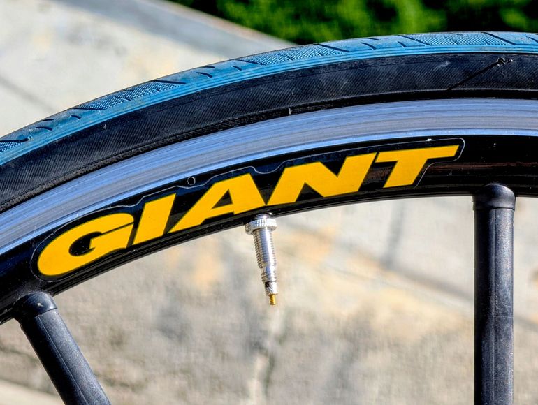 Biria Racing COMP | Giant Custom Shimano Ultegra 1996 Road & Gravel d'occasion — image 25 sur 32